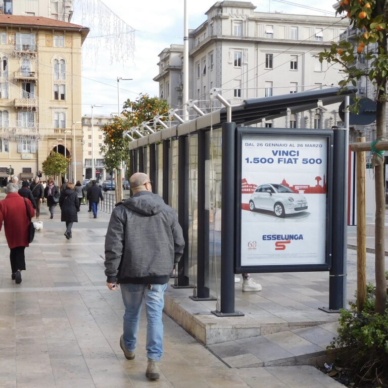 Pensilina attesa bus (1)